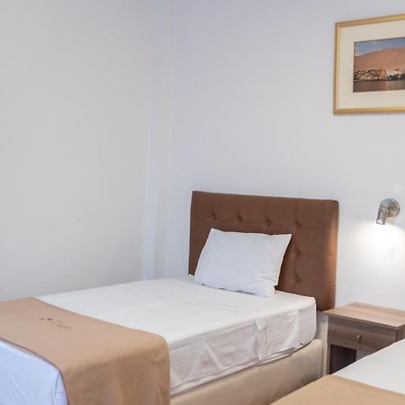 Hostal Los Frayles Paracas Exteriör bild