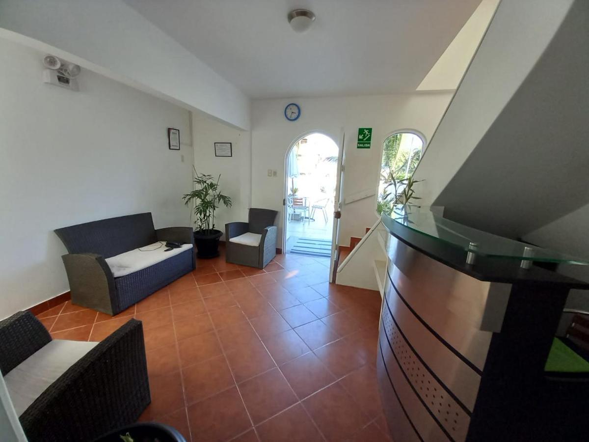 Hostal Los Frayles Paracas Exteriör bild