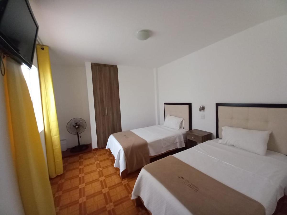 Hostal Los Frayles Paracas Exteriör bild