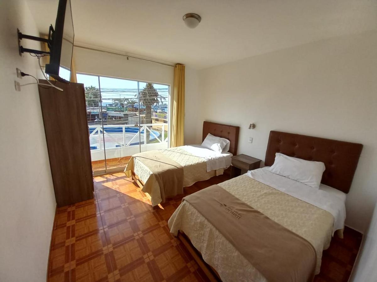 Hostal Los Frayles Paracas Exteriör bild